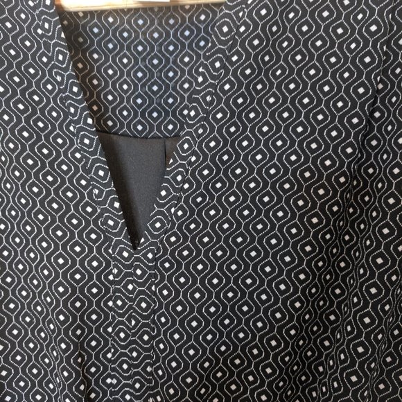 H&M Pleated Polka Dot Dress, Like New! 6 - Picture 4 of 7